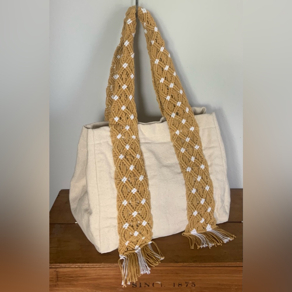 Free People ~ Mia Macrame Strap Tote ~ NWT - Picture 2 of 16